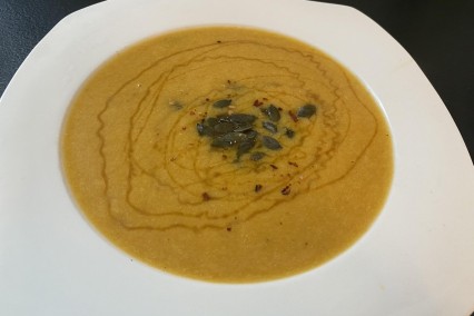 Mézes-Chilis Sütőtökkrémleves