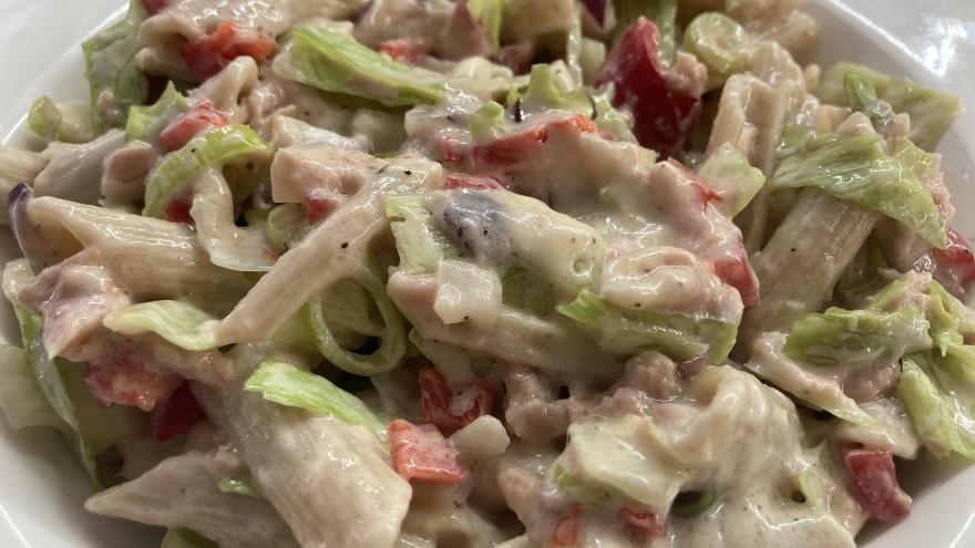 Tonhalas tésztasaláta