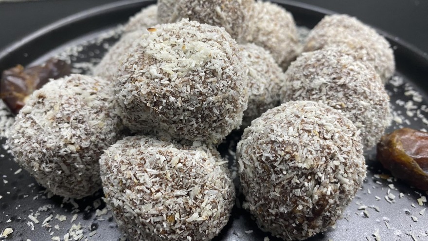 Datolyás kókuszgolyó