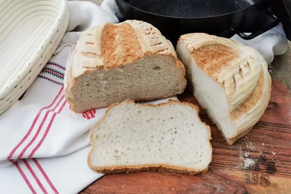Gluténmentes, vaslábosban sült kenyér